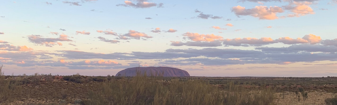 What are the features of Uluru?