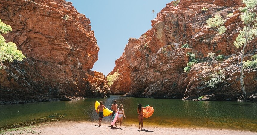 4-day-ayers-rock-camping-tour-ellery-bighole